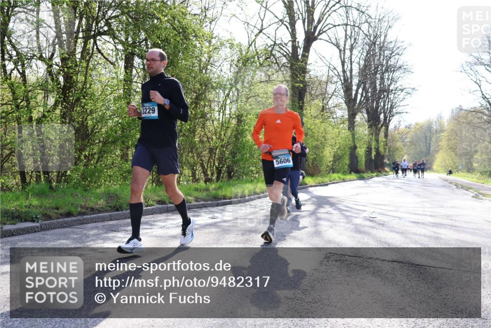 12.04.2026 - 45. Internationalen Wilhelmsburger Insellauf Yannick Fuchs http://msf.ph/oto/9482317 12.04.2026 10:30:39 Laufen 3229, 5606 meine-sportfotos.de