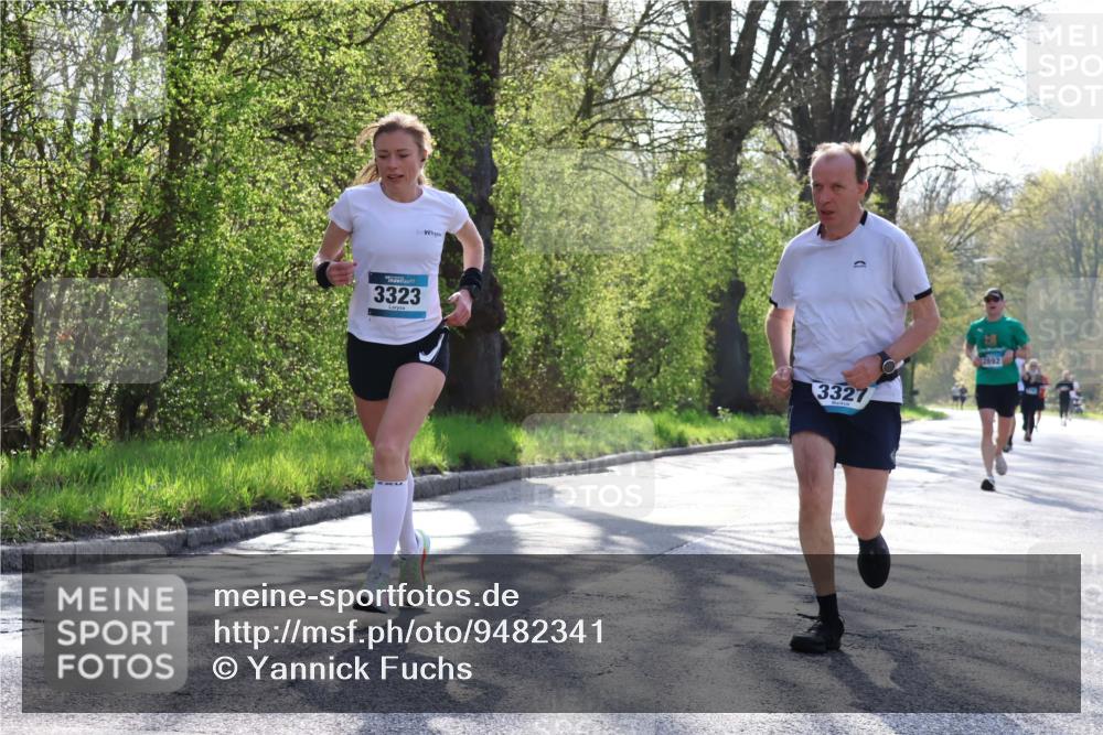 12.04.2026 - 45. Internationalen Wilhelmsburger Insellauf Yannick Fuchs http://msf.ph/oto/9482341 12.04.2026 10:22:59 Laufen 3323, 3327, 2892 meine-sportfotos.de