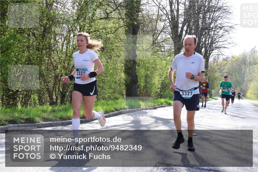 12.04.2026 - 45. Internationalen Wilhelmsburger Insellauf Yannick Fuchs http://msf.ph/oto/9482349 12.04.2026 10:22:59 Laufen 3322, 3327, 2892 meine-sportfotos.de