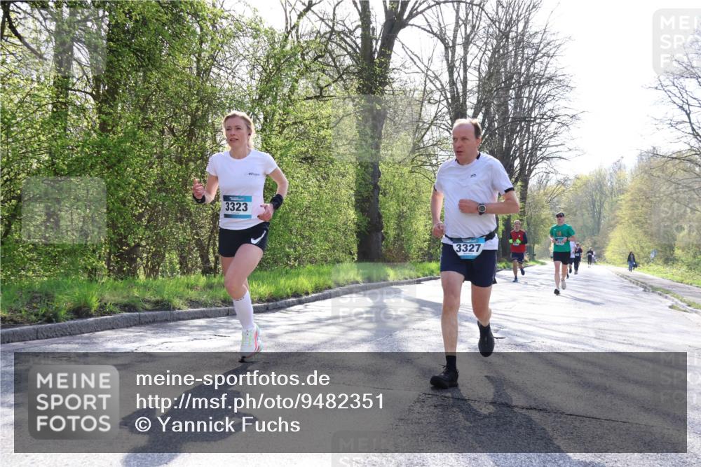 12.04.2026 - 45. Internationalen Wilhelmsburger Insellauf Yannick Fuchs http://msf.ph/oto/9482351 12.04.2026 10:22:59 Laufen 3323, 3327 meine-sportfotos.de