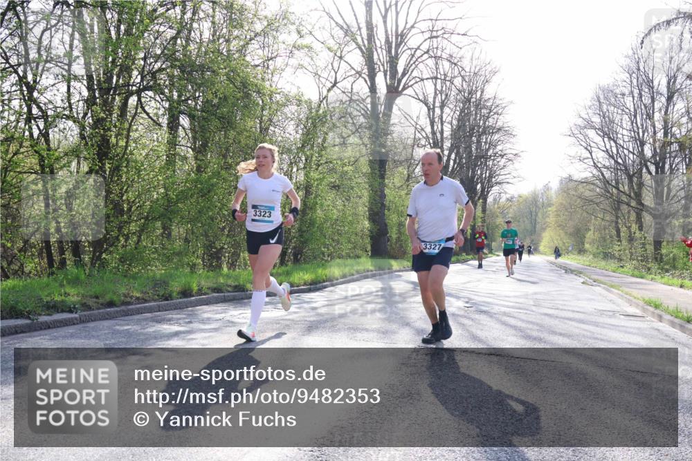 12.04.2026 - 45. Internationalen Wilhelmsburger Insellauf Yannick Fuchs http://msf.ph/oto/9482353 12.04.2026 10:23:00 Laufen 3323, 3327 meine-sportfotos.de