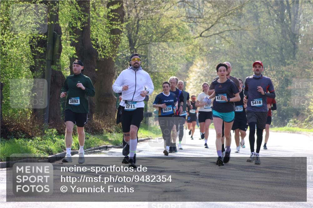 12.04.2026 - 45. Internationalen Wilhelmsburger Insellauf Yannick Fuchs http://msf.ph/oto/9482354 12.04.2026 10:30:43 Laufen 3892, 2711, 5038, 408, 5439, 3831, 418, 2812, 5416 meine-sportfotos.de
