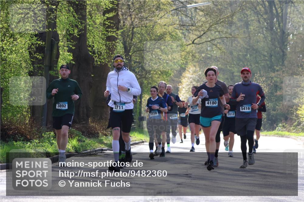 12.04.2026 - 45. Internationalen Wilhelmsburger Insellauf Yannick Fuchs http://msf.ph/oto/9482360 12.04.2026 10:30:43 Laufen 3892, 2711, 5038, 4180, 3831, 5408, 489, 2812, 5416 meine-sportfotos.de