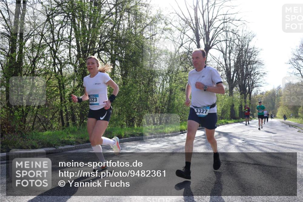 12.04.2026 - 45. Internationalen Wilhelmsburger Insellauf Yannick Fuchs http://msf.ph/oto/9482361 12.04.2026 10:23:00 Laufen 3323, 3327 meine-sportfotos.de