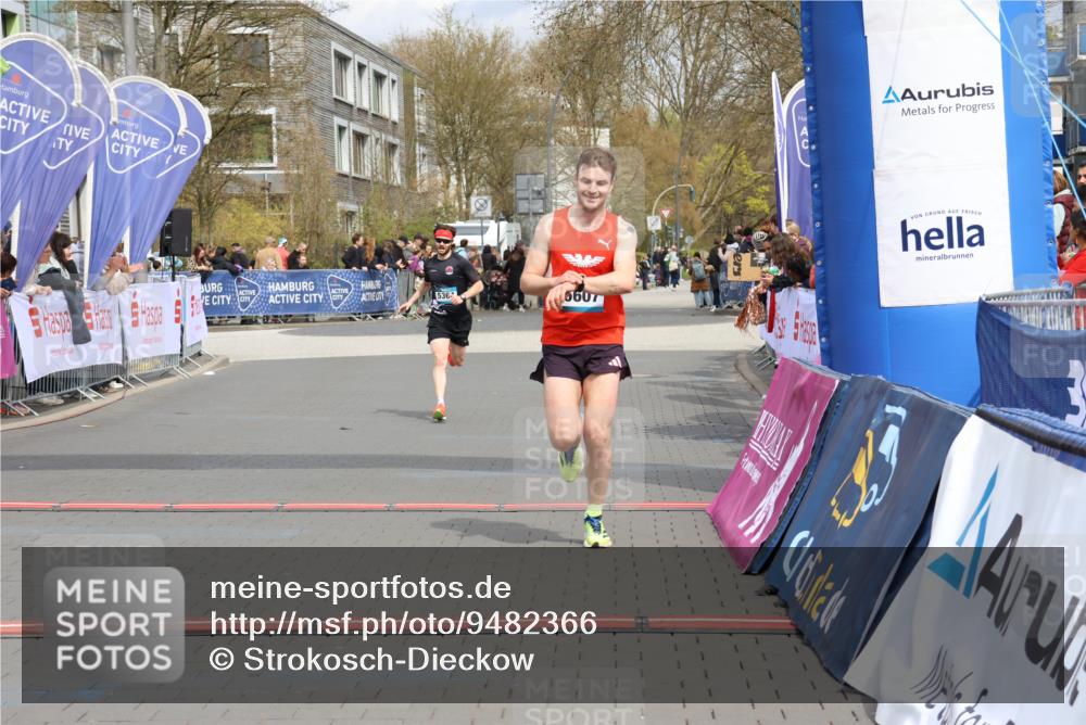 12.04.2026 - 45. Internationalen Wilhelmsburger Insellauf Strokosch-Dieckow http://msf.ph/oto/9482366 12.04.2026 12:48:21 Ziel 5607, 5364 meine-sportfotos.de