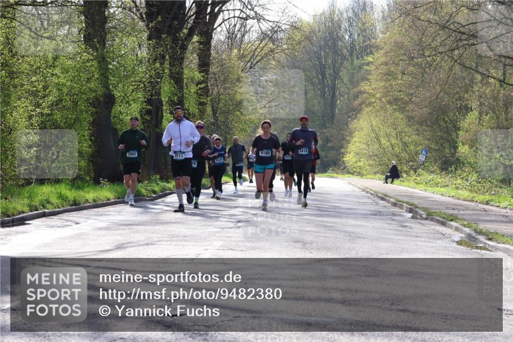 12.04.2026 - 45. Internationalen Wilhelmsburger Insellauf Yannick Fuchs http://msf.ph/oto/9482380 12.04.2026 10:30:45 Laufen 3892, 5038, 4180, 5416, 2812 meine-sportfotos.de
