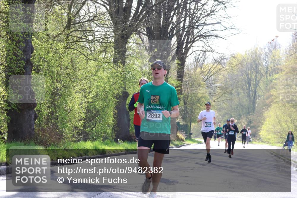 12.04.2026 - 45. Internationalen Wilhelmsburger Insellauf Yannick Fuchs http://msf.ph/oto/9482382 12.04.2026 10:23:02 Laufen 2892, 3708 meine-sportfotos.de