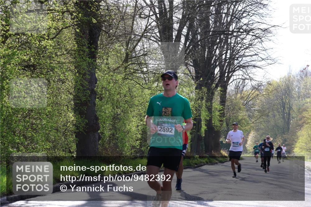 12.04.2026 - 45. Internationalen Wilhelmsburger Insellauf Yannick Fuchs http://msf.ph/oto/9482392 12.04.2026 10:23:02 Laufen 2892, 3708, 5764 meine-sportfotos.de