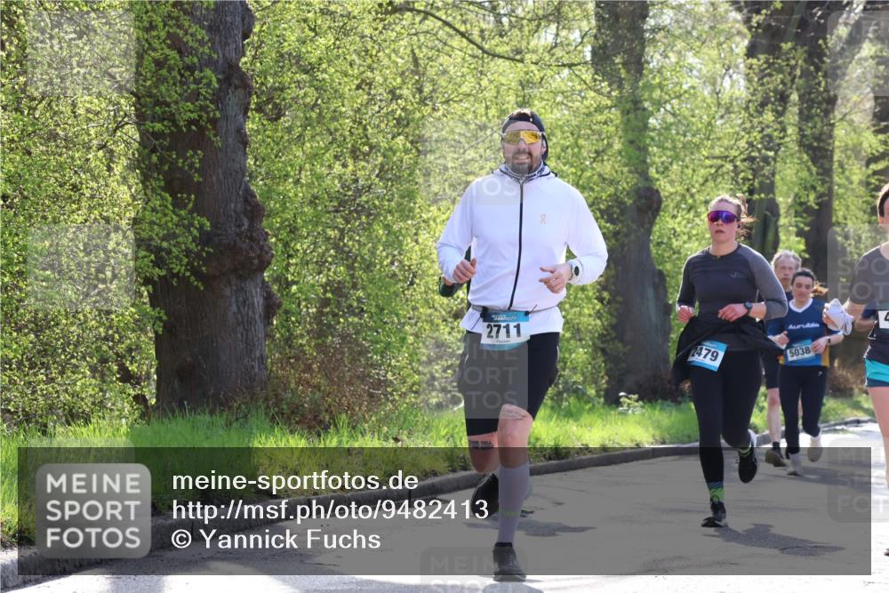 12.04.2026 - 45. Internationalen Wilhelmsburger Insellauf Yannick Fuchs http://msf.ph/oto/9482413 12.04.2026 10:30:48 Laufen 2711, 2479, 5038 meine-sportfotos.de