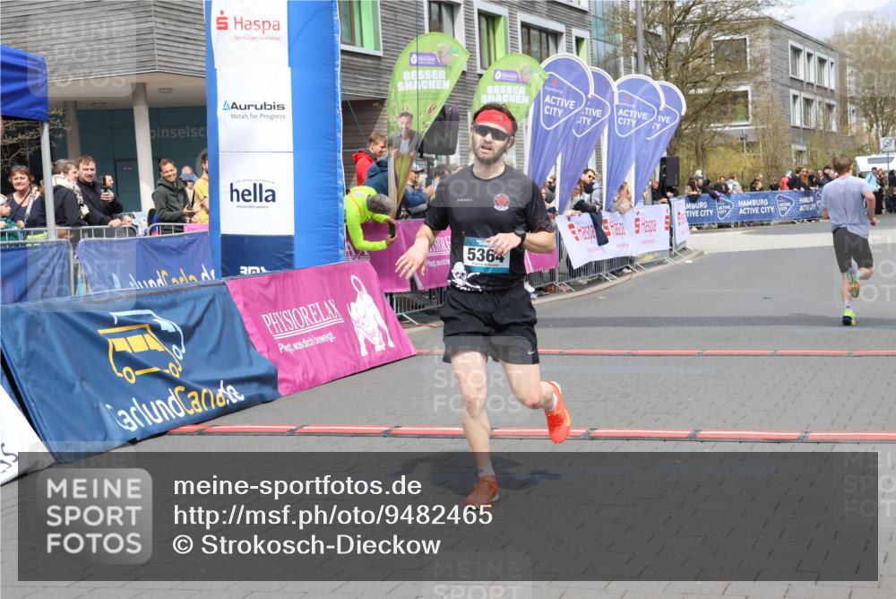 12.04.2026 - 45. Internationalen Wilhelmsburger Insellauf Strokosch-Dieckow http://msf.ph/oto/9482465 12.04.2026 12:48:25 Ziel 5607, 5364 meine-sportfotos.de