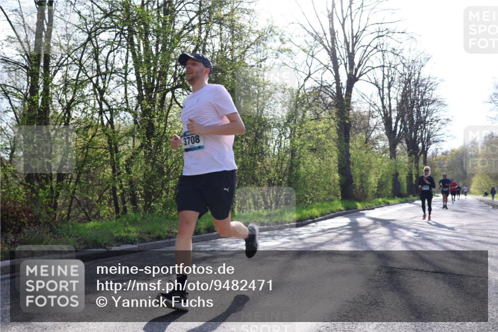 12.04.2026 - 45. Internationalen Wilhelmsburger Insellauf Yannick Fuchs http://msf.ph/oto/9482471 12.04.2026 10:23:08 Laufen 3708 meine-sportfotos.de