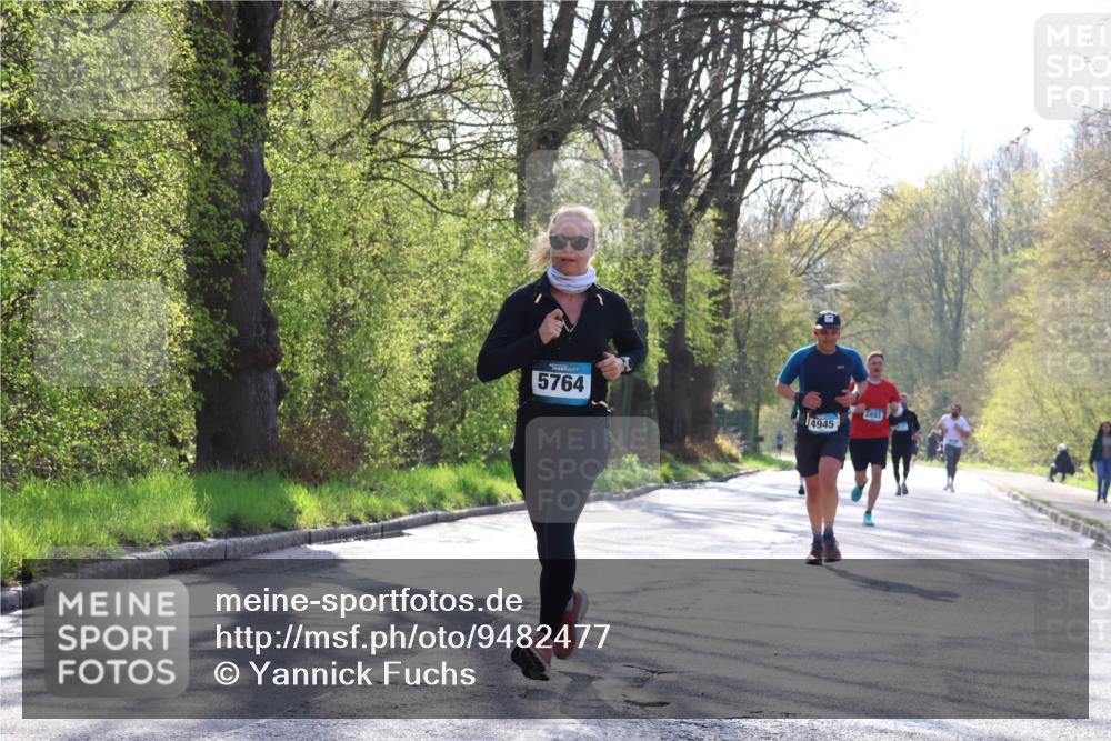 12.04.2026 - 45. Internationalen Wilhelmsburger Insellauf Yannick Fuchs http://msf.ph/oto/9482477 12.04.2026 10:23:09 Laufen 5764, 4945, 2893 meine-sportfotos.de