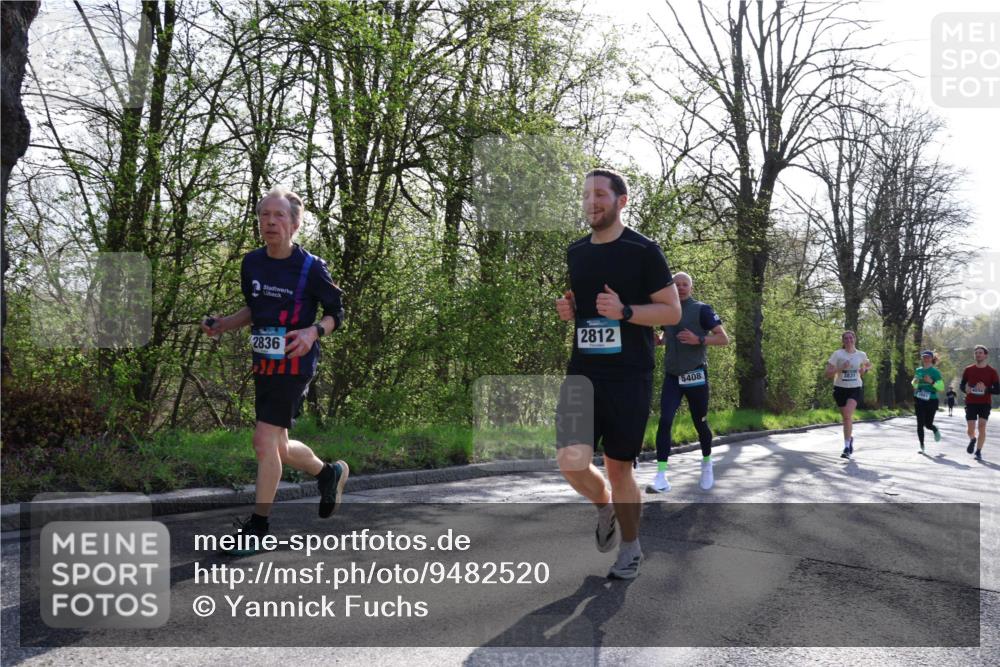 12.04.2026 - 45. Internationalen Wilhelmsburger Insellauf Yannick Fuchs http://msf.ph/oto/9482520 12.04.2026 10:30:56 Laufen 2812, 2836, 5408, 3831 meine-sportfotos.de
