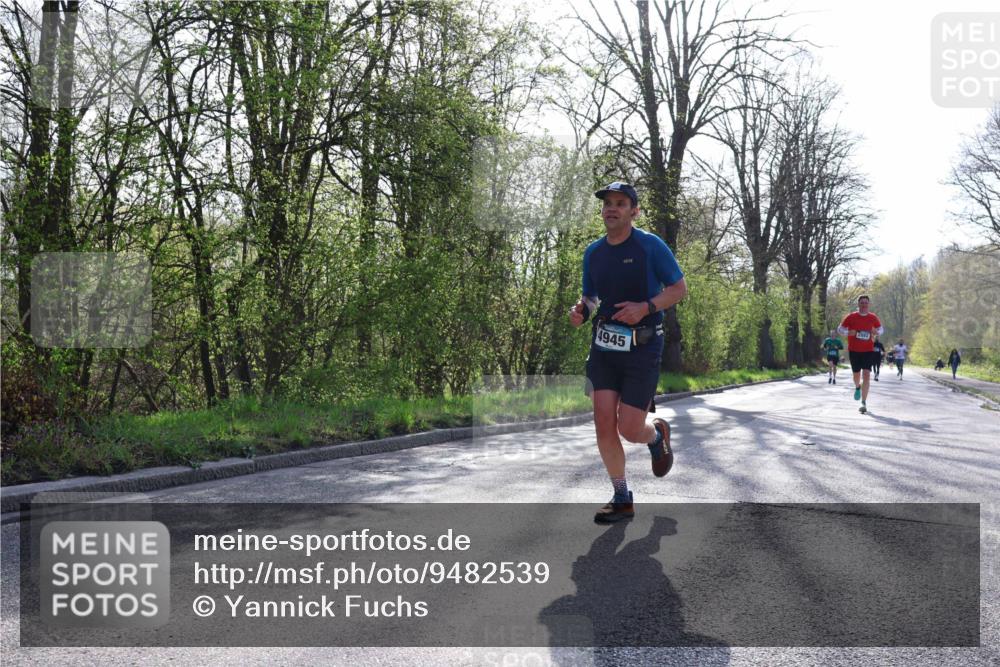 12.04.2026 - 45. Internationalen Wilhelmsburger Insellauf Yannick Fuchs http://msf.ph/oto/9482539 12.04.2026 10:23:14 Laufen 4945 meine-sportfotos.de