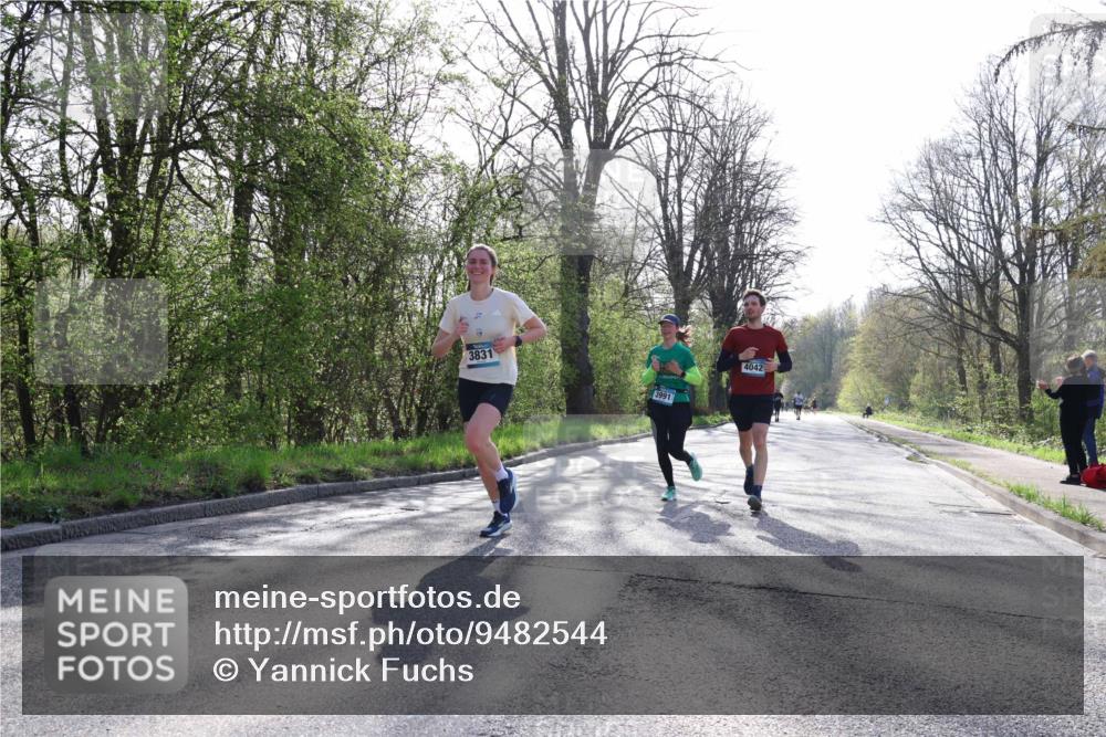 12.04.2026 - 45. Internationalen Wilhelmsburger Insellauf Yannick Fuchs http://msf.ph/oto/9482544 12.04.2026 10:30:58 Laufen 3831, 3991, 4042 meine-sportfotos.de