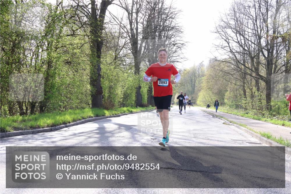 12.04.2026 - 45. Internationalen Wilhelmsburger Insellauf Yannick Fuchs http://msf.ph/oto/9482554 12.04.2026 10:23:16 Laufen 2893 meine-sportfotos.de