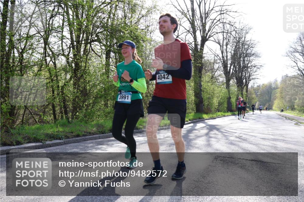 12.04.2026 - 45. Internationalen Wilhelmsburger Insellauf Yannick Fuchs http://msf.ph/oto/9482572 12.04.2026 10:31:00 Laufen 4042, 3991 meine-sportfotos.de
