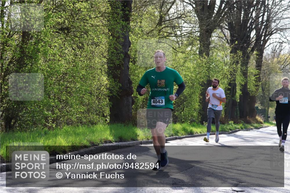 12.04.2026 - 45. Internationalen Wilhelmsburger Insellauf Yannick Fuchs http://msf.ph/oto/9482594 12.04.2026 10:23:19 Laufen 4043, 4322, 4127 meine-sportfotos.de