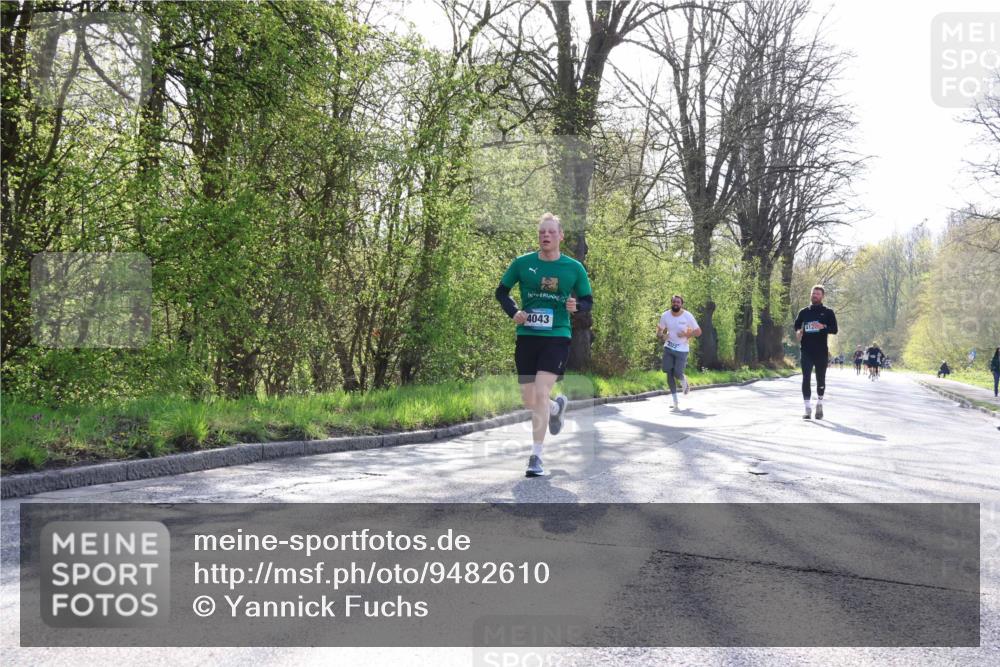 12.04.2026 - 45. Internationalen Wilhelmsburger Insellauf Yannick Fuchs http://msf.ph/oto/9482610 12.04.2026 10:23:20 Laufen 4043, 412 meine-sportfotos.de