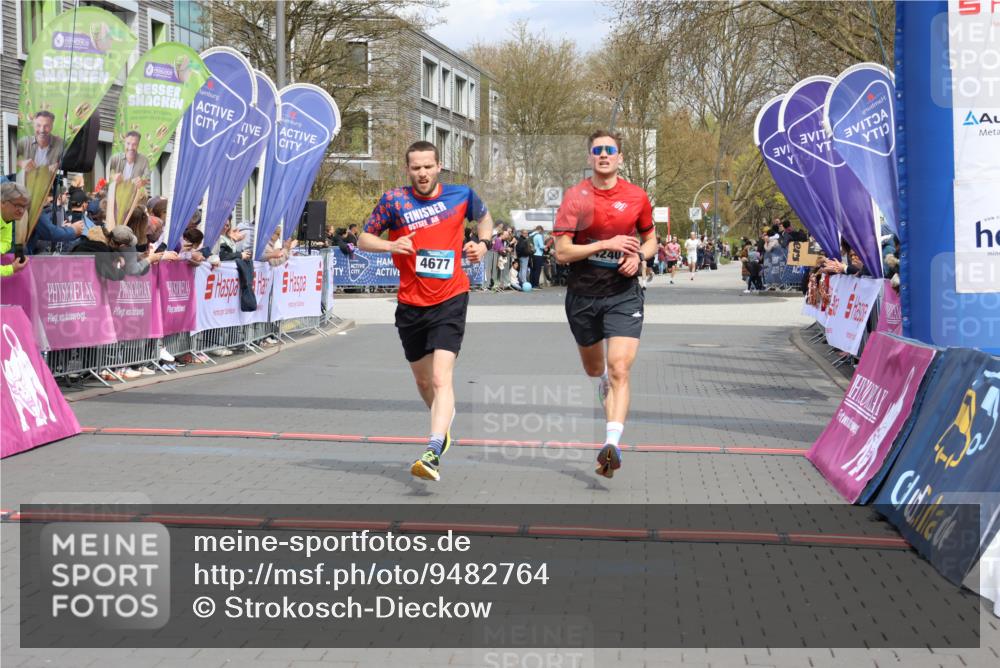 12.04.2026 - 45. Internationalen Wilhelmsburger Insellauf Strokosch-Dieckow http://msf.ph/oto/9482764 12.04.2026 12:49:00 Ziel 4677, 4240 meine-sportfotos.de