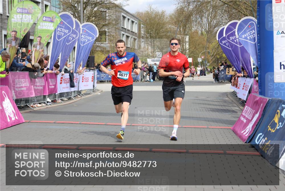 12.04.2026 - 45. Internationalen Wilhelmsburger Insellauf Strokosch-Dieckow http://msf.ph/oto/9482773 12.04.2026 12:49:00 Ziel 4677, 4240 meine-sportfotos.de
