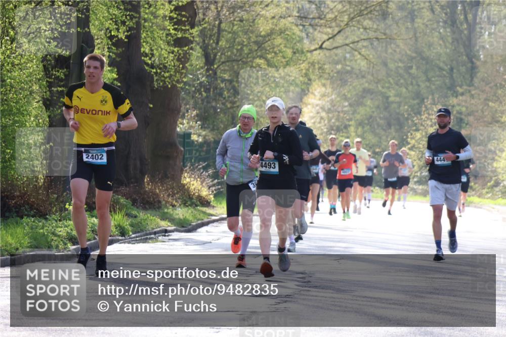 12.04.2026 - 45. Internationalen Wilhelmsburger Insellauf Yannick Fuchs http://msf.ph/oto/9482835 12.04.2026 10:23:54 Laufen 2402, 4493, 4807, 444 meine-sportfotos.de