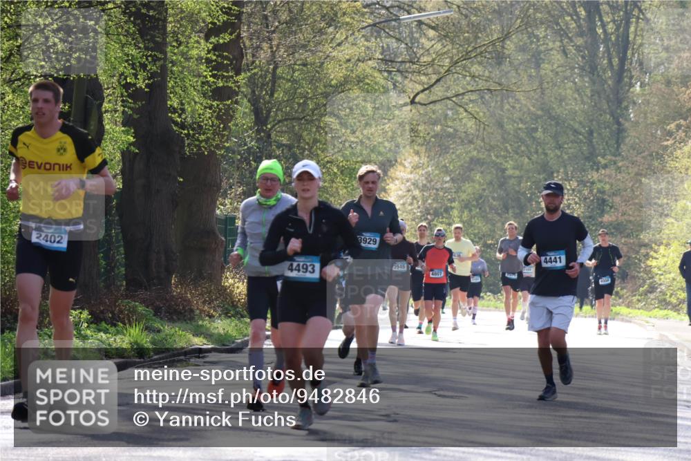 12.04.2026 - 45. Internationalen Wilhelmsburger Insellauf Yannick Fuchs http://msf.ph/oto/9482846 12.04.2026 10:23:55 Laufen 2402, 4493, 3929, 3945, 4807, 636, 2559, 2482, 4441 meine-sportfotos.de