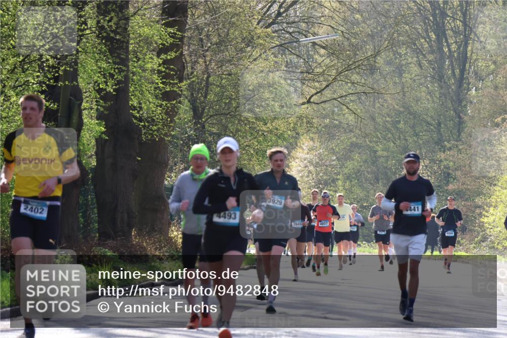 12.04.2026 - 45. Internationalen Wilhelmsburger Insellauf Yannick Fuchs http://msf.ph/oto/9482848 12.04.2026 10:23:55 Laufen 2402, 4493, 3929, 3945, 4807, 2482, 441 meine-sportfotos.de