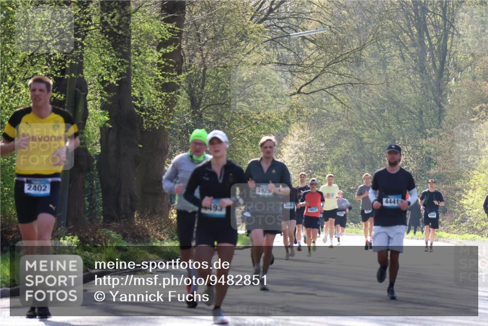 12.04.2026 - 45. Internationalen Wilhelmsburger Insellauf Yannick Fuchs http://msf.ph/oto/9482851 12.04.2026 10:23:55 Laufen 2402, 493, 392, 3945, 4807, 4441 meine-sportfotos.de