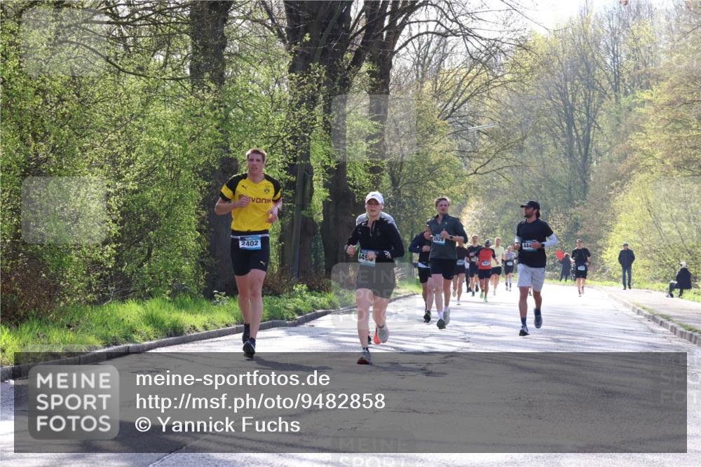 12.04.2026 - 45. Internationalen Wilhelmsburger Insellauf Yannick Fuchs http://msf.ph/oto/9482858 12.04.2026 10:23:56 Laufen 149, 2402, 3929, 444 meine-sportfotos.de