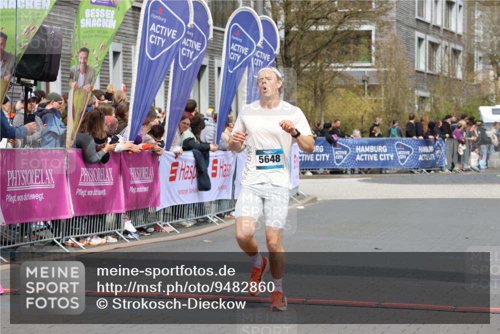 12.04.2026 - 45. Internationalen Wilhelmsburger Insellauf Strokosch-Dieckow http://msf.ph/oto/9482860 12.04.2026 12:49:15 Ziel 3947, 5648 meine-sportfotos.de