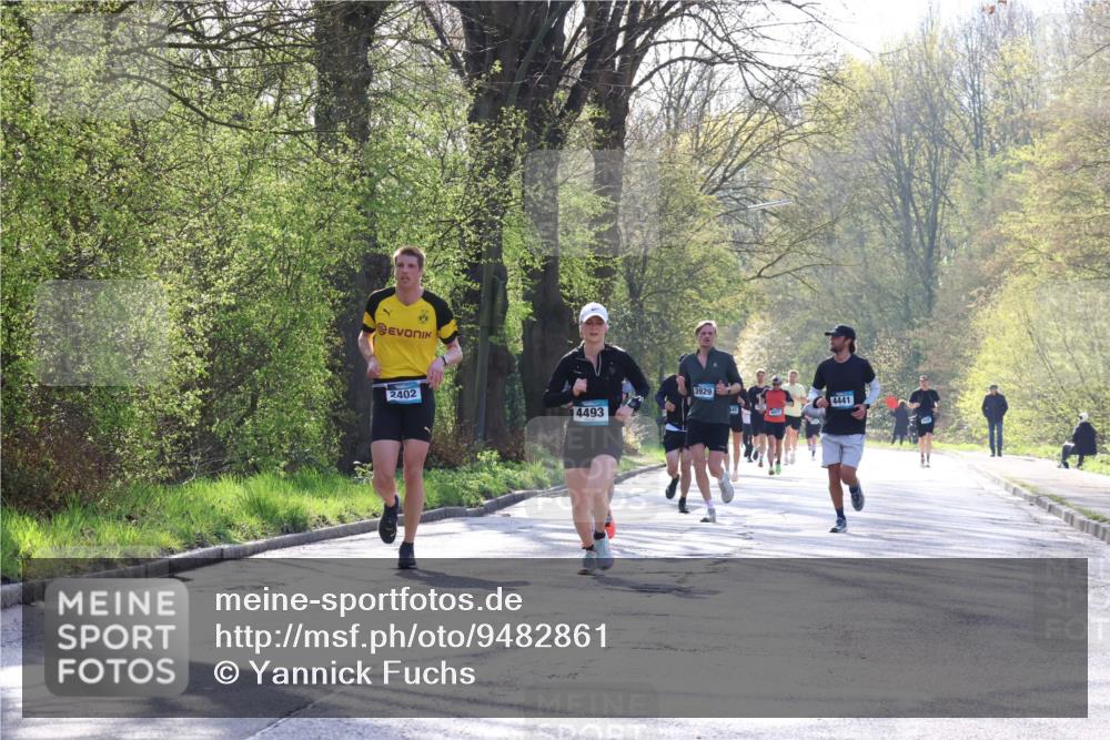 12.04.2026 - 45. Internationalen Wilhelmsburger Insellauf Yannick Fuchs http://msf.ph/oto/9482861 12.04.2026 10:23:56 Laufen 2402, 4493, 3929, 4441, 4807 meine-sportfotos.de