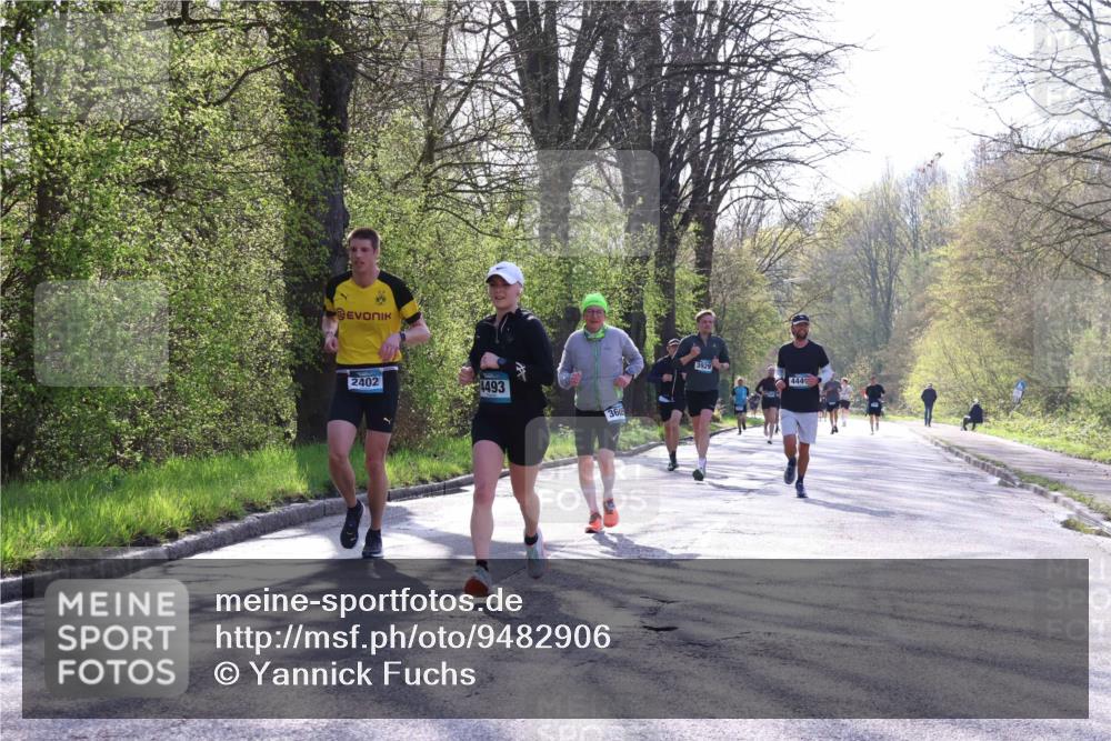 12.04.2026 - 45. Internationalen Wilhelmsburger Insellauf Yannick Fuchs http://msf.ph/oto/9482906 12.04.2026 10:23:59 Laufen 2402, 4493, 3605, 3929, 444 meine-sportfotos.de
