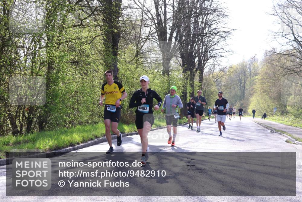 12.04.2026 - 45. Internationalen Wilhelmsburger Insellauf Yannick Fuchs http://msf.ph/oto/9482910 12.04.2026 10:23:59 Laufen 2402, 4493, 360, 360, 4441 meine-sportfotos.de
