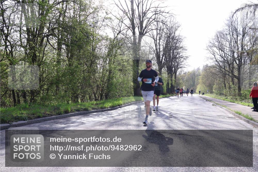 12.04.2026 - 45. Internationalen Wilhelmsburger Insellauf Yannick Fuchs http://msf.ph/oto/9482962 12.04.2026 10:24:03 Laufen 441 meine-sportfotos.de
