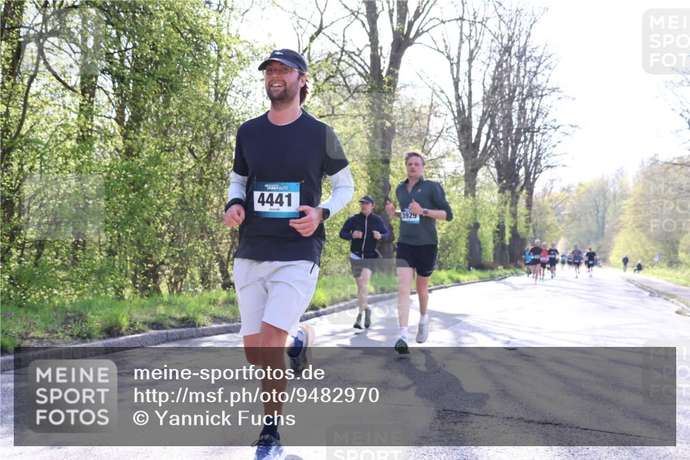 12.04.2026 - 45. Internationalen Wilhelmsburger Insellauf Yannick Fuchs http://msf.ph/oto/9482970 12.04.2026 10:24:04 Laufen 4441, 3929 meine-sportfotos.de