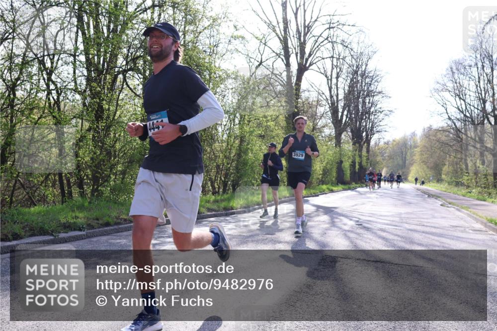 12.04.2026 - 45. Internationalen Wilhelmsburger Insellauf Yannick Fuchs http://msf.ph/oto/9482976 12.04.2026 10:24:04 Laufen 444, 3929 meine-sportfotos.de