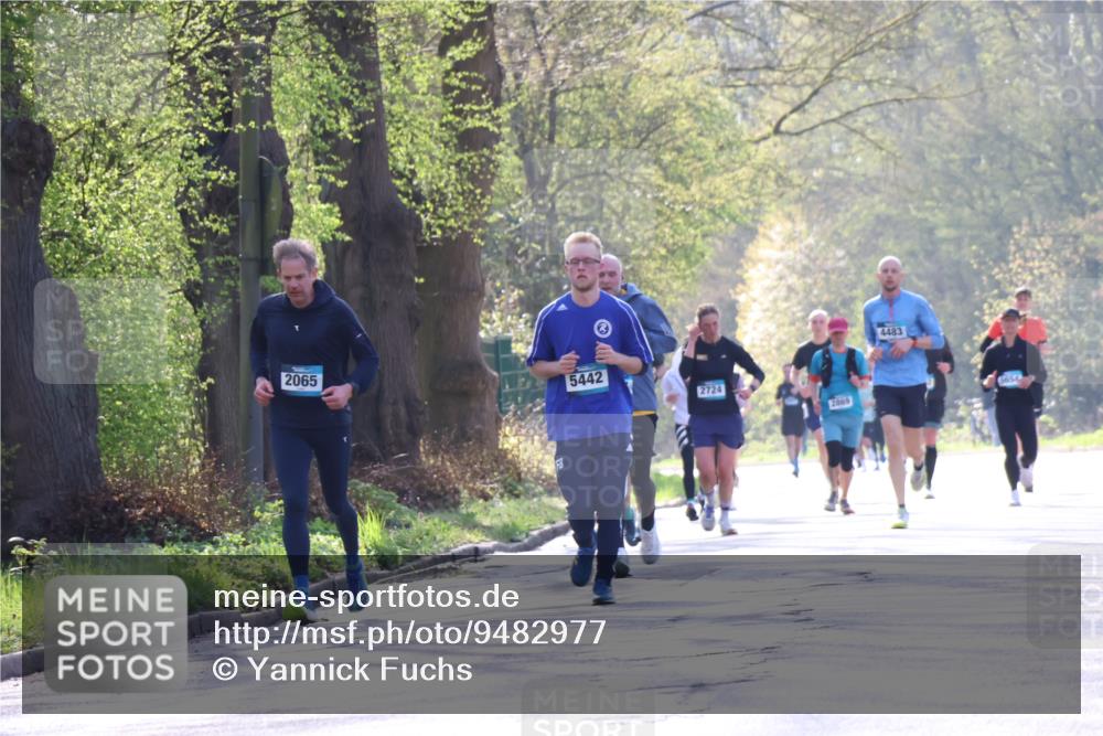 12.04.2026 - 45. Internationalen Wilhelmsburger Insellauf Yannick Fuchs http://msf.ph/oto/9482977 12.04.2026 10:31:39 Laufen 2065, 5442, 2724, 2869, 4483 meine-sportfotos.de
