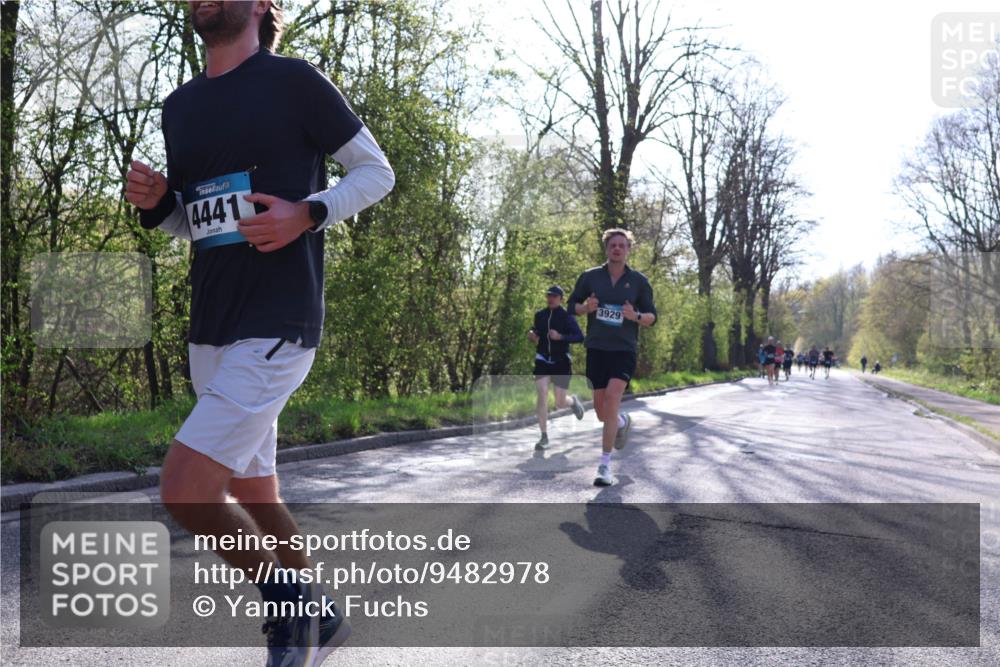 12.04.2026 - 45. Internationalen Wilhelmsburger Insellauf Yannick Fuchs http://msf.ph/oto/9482978 12.04.2026 10:24:04 Laufen 4441, 3929 meine-sportfotos.de