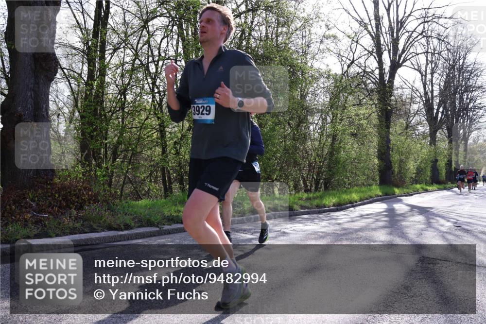 12.04.2026 - 45. Internationalen Wilhelmsburger Insellauf Yannick Fuchs http://msf.ph/oto/9482994 12.04.2026 10:24:06 Laufen 3929 meine-sportfotos.de