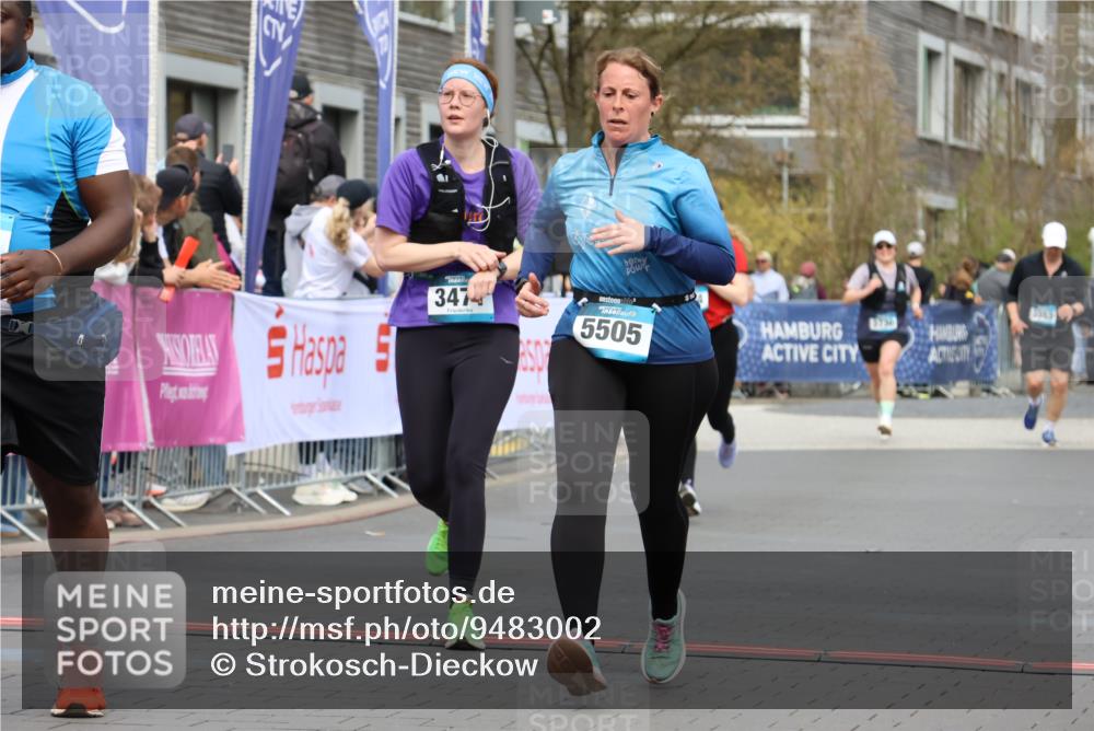 12.04.2026 - 45. Internationalen Wilhelmsburger Insellauf Strokosch-Dieckow http://msf.ph/oto/9483002 12.04.2026 13:23:53 Ziel 4176, 5505, 3471, 3814 meine-sportfotos.de