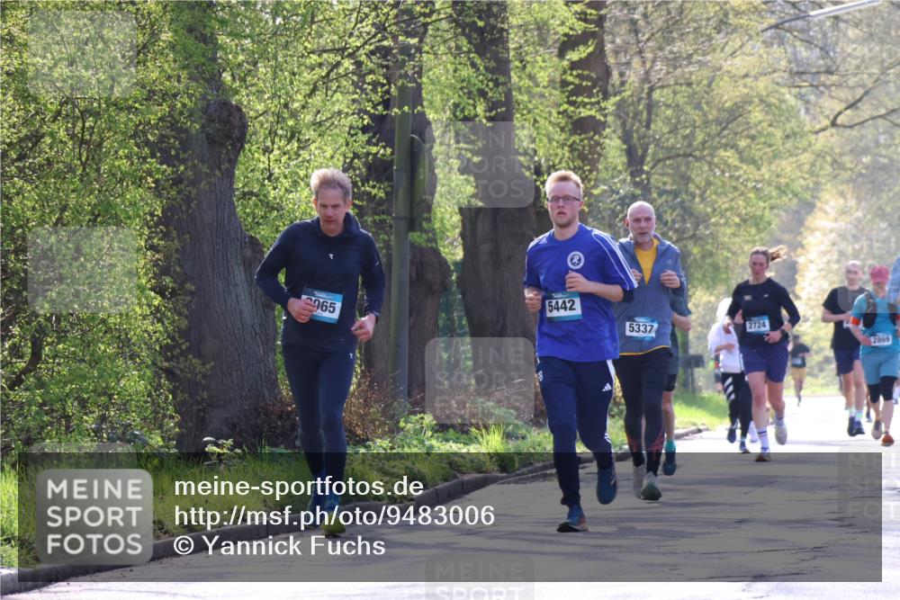 12.04.2026 - 45. Internationalen Wilhelmsburger Insellauf Yannick Fuchs http://msf.ph/oto/9483006 12.04.2026 10:31:41 Laufen 065, 5442, 5337, 2724, 2869 meine-sportfotos.de