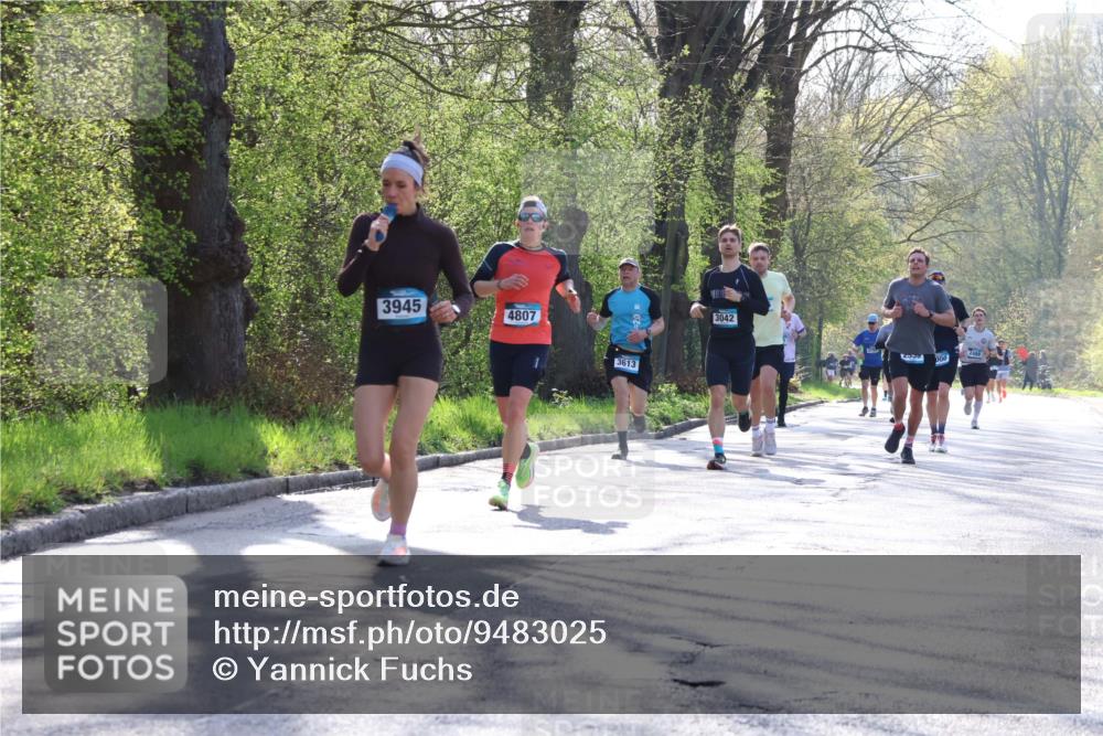 12.04.2026 - 45. Internationalen Wilhelmsburger Insellauf Yannick Fuchs http://msf.ph/oto/9483025 12.04.2026 10:24:09 Laufen 3945, 4807, 3613, 3042 meine-sportfotos.de