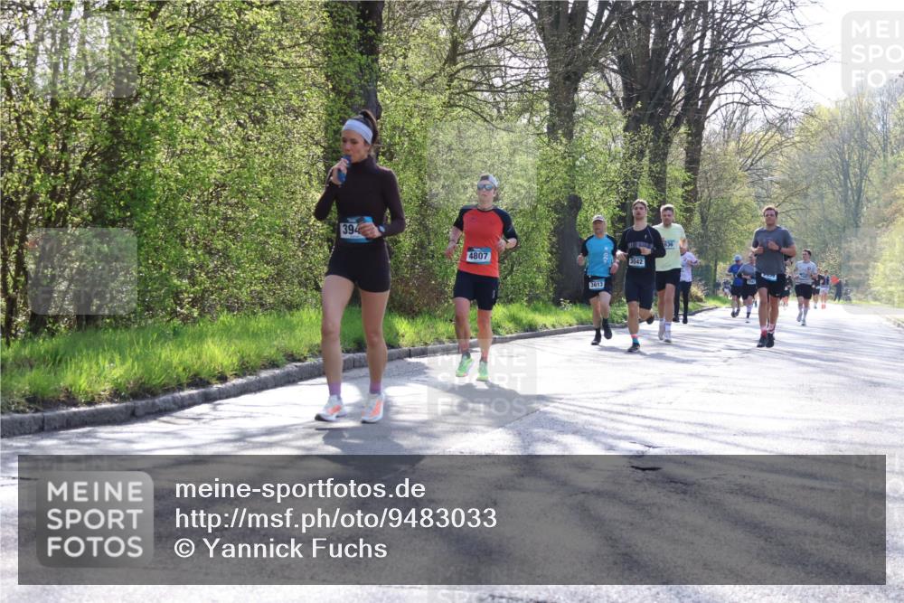 12.04.2026 - 45. Internationalen Wilhelmsburger Insellauf Yannick Fuchs http://msf.ph/oto/9483033 12.04.2026 10:24:10 Laufen 394, 4807, 3613, 3042, 636 meine-sportfotos.de
