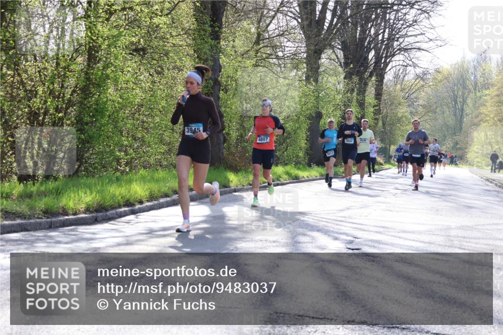 12.04.2026 - 45. Internationalen Wilhelmsburger Insellauf Yannick Fuchs http://msf.ph/oto/9483037 12.04.2026 10:24:10 Laufen 3945, 4807, 3613, 3042, 3636 meine-sportfotos.de
