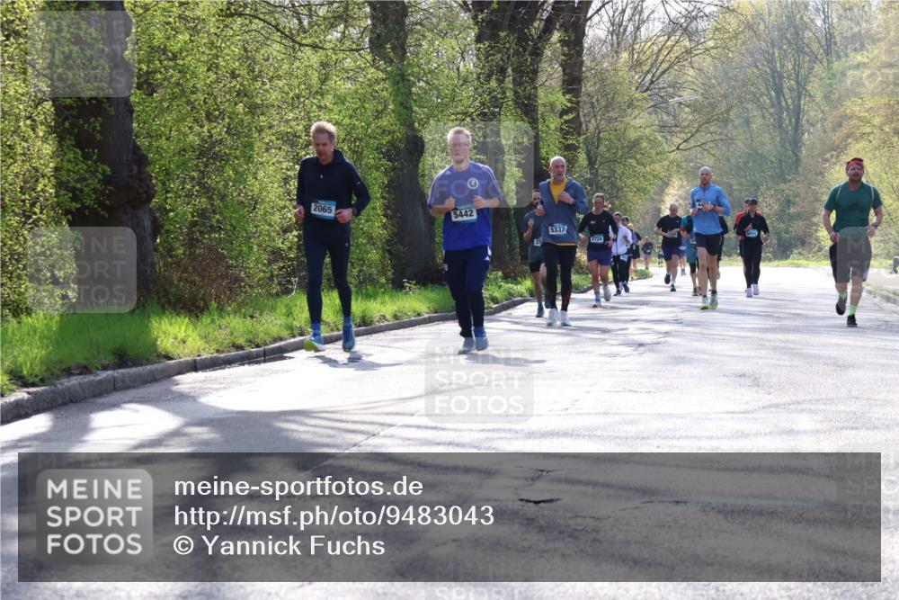 12.04.2026 - 45. Internationalen Wilhelmsburger Insellauf Yannick Fuchs http://msf.ph/oto/9483043 12.04.2026 10:31:44 Laufen 2065, 5442, 5337, 2724 meine-sportfotos.de
