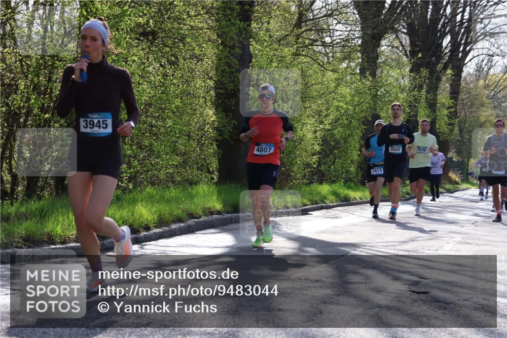 12.04.2026 - 45. Internationalen Wilhelmsburger Insellauf Yannick Fuchs http://msf.ph/oto/9483044 12.04.2026 10:24:11 Laufen 3945, 4807, 3613, 3042, 3636 meine-sportfotos.de