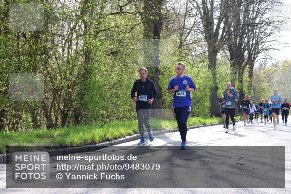 12.04.2026 - 45. Internationalen Wilhelmsburger Insellauf Yannick Fuchs http://msf.ph/oto/9483079 12.04.2026 10:31:47 Laufen 5442, 2065, 5337, 2724, 4483 meine-sportfotos.de