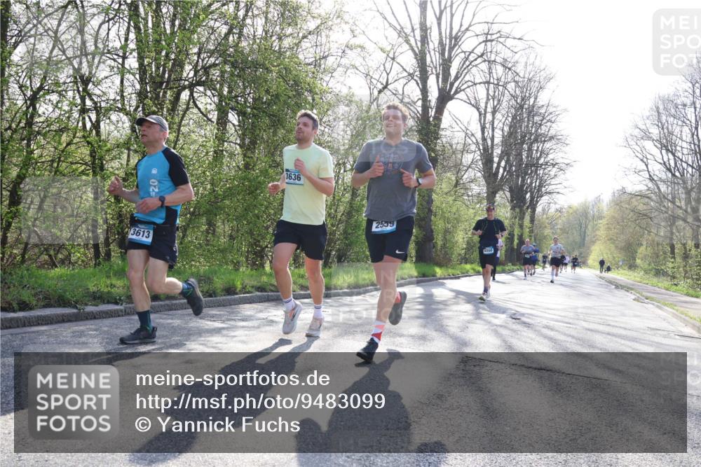12.04.2026 - 45. Internationalen Wilhelmsburger Insellauf Yannick Fuchs http://msf.ph/oto/9483099 12.04.2026 10:24:16 Laufen 3613, 3636, 2559 meine-sportfotos.de