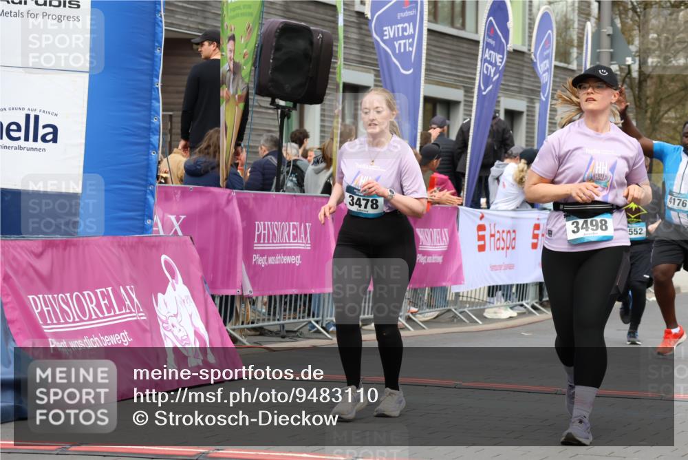 12.04.2026 - 45. Internationalen Wilhelmsburger Insellauf Strokosch-Dieckow http://msf.ph/oto/9483110 12.04.2026 13:23:48 Ziel 3336, 3783, 3498, 3478, 4176, 5505 meine-sportfotos.de